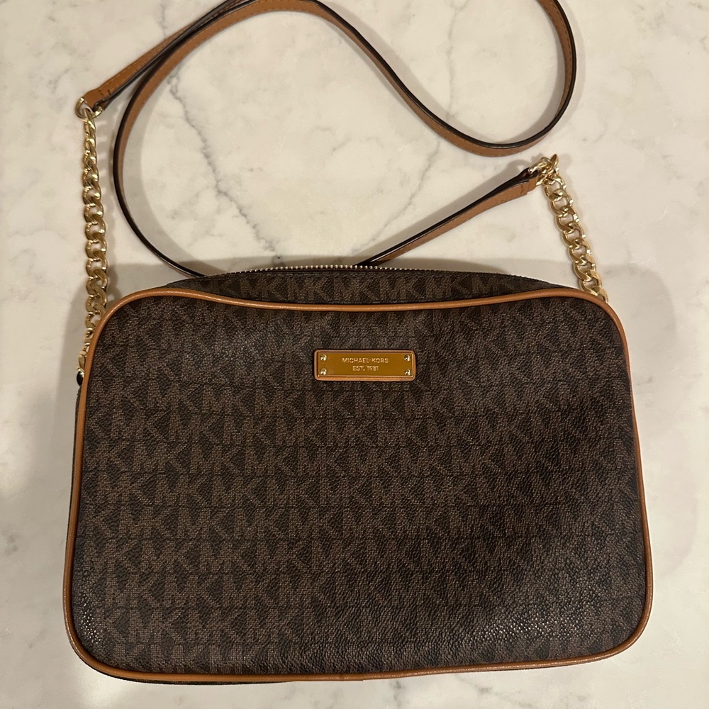 Michael Kors Ginny Monogram Crossbody